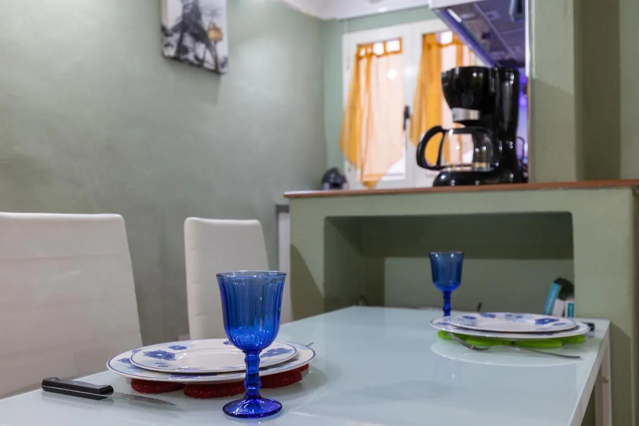 Altido Stylish Flat For 4 With Balcony, Perfect Centre Apartment Siena 0*,  Italy